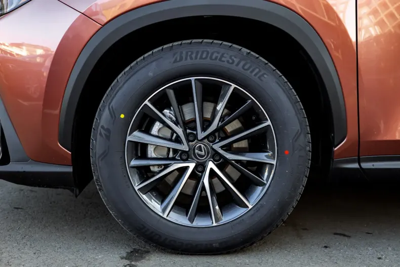 Lexus NX 350h din 2025 cu 25 km - oferta LEX108510 - foto 7