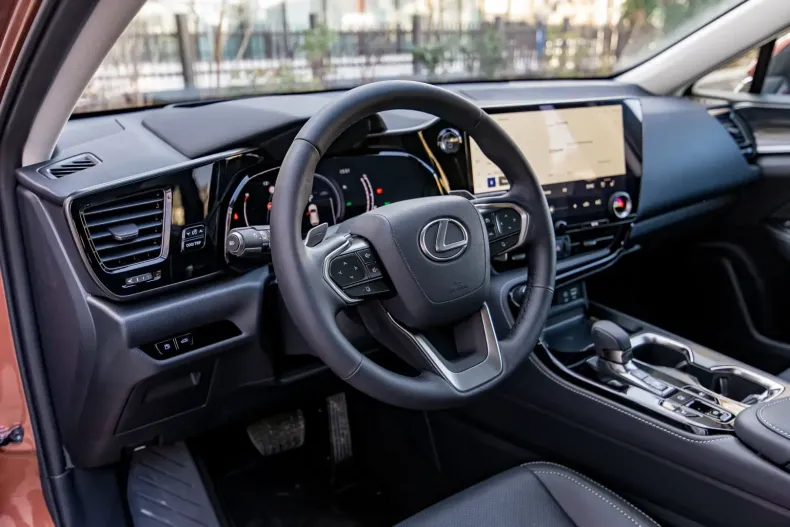 Lexus NX 350h din 2025 cu 25 km - oferta LEX108510 - foto 17