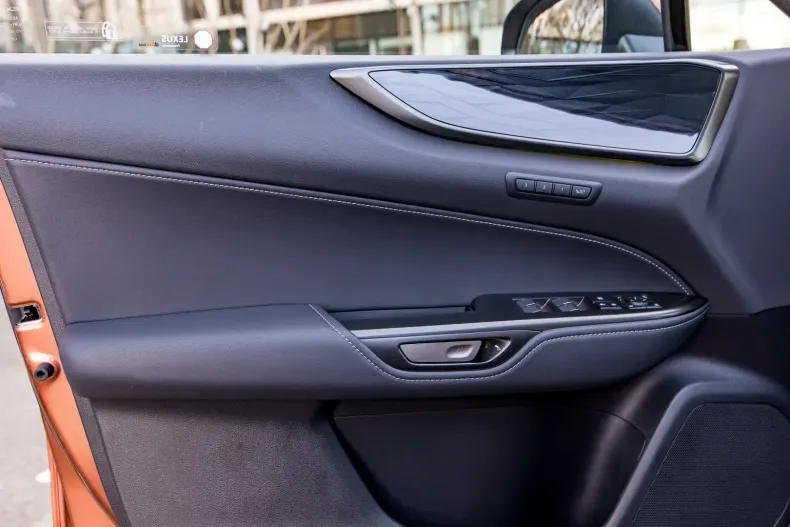 Lexus NX 350h din 2025 cu 25 km - oferta LEX108510 - foto 18