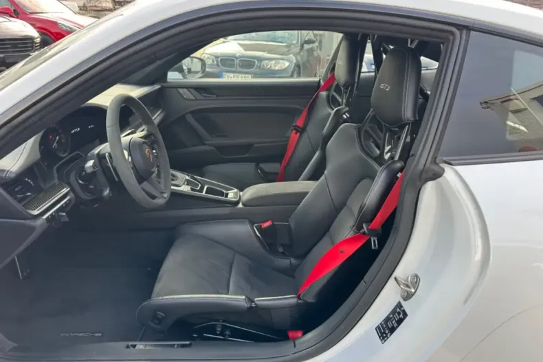 Porsche 992 din 2023 cu 7.500 km - oferta POR108511 - foto 24