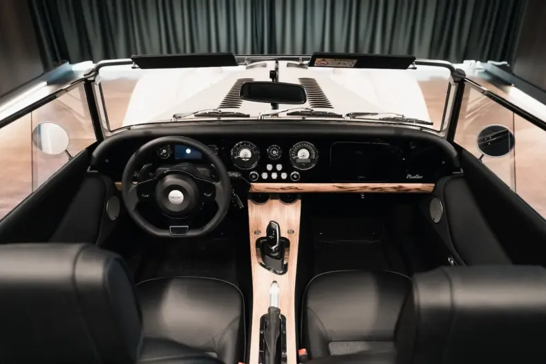 Morgan Plus 6 din 2023 cu 1.983 km - oferta MOR108513 - foto 10