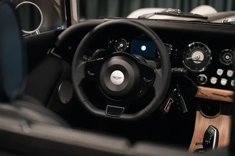 Morgan Plus 6 din 2023 cu 1.983 km - oferta MOR108513 - foto 11