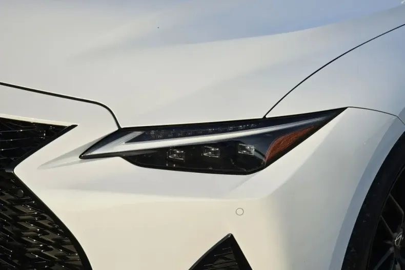 Lexus IS-F din 2024 cu 17.800 km - oferta LEX108517 - foto 8