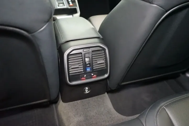 Porsche Macan din 2022 cu 31.700 km - oferta POR108518 - foto 24