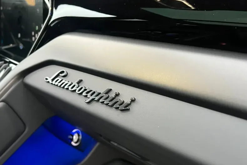 Lamborghini Urus din 2024 cu 32.900 km - oferta LAM108519 - foto 19