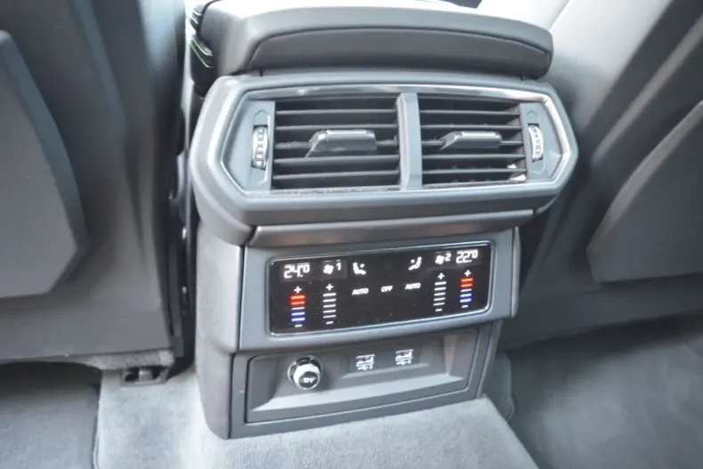 Lamborghini Urus din 2022 cu 14.000 km - oferta LAM108524 - foto 13