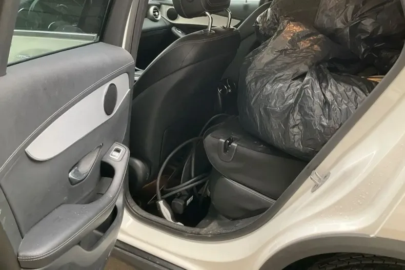 Mercedes-Benz GLC 300 din 2021 cu 49.409 km - oferta MER108543 - foto 11