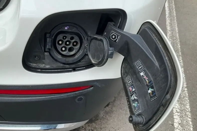 Mercedes-Benz GLC 300 din 2021 cu 49.409 km - oferta MER108543 - foto 15