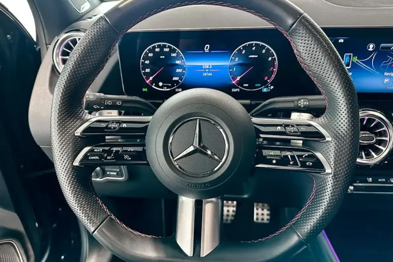 Mercedes-Benz GLA 220 din 2023 cu 24.955 km - oferta MER108549 - foto 9