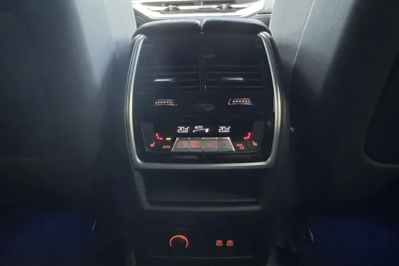 BMW XM din 2024 cu 28.121 km - oferta BMW108556 - foto 24