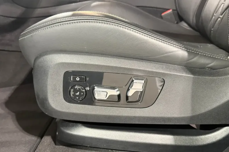 BMW X6 M50 din 2025 cu 16.950 km - oferta BMW108557 - foto 18