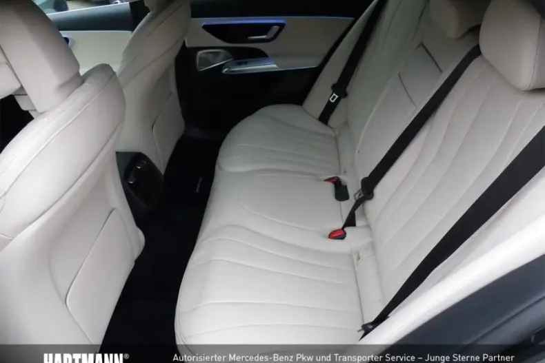 Mercedes-Benz E 300 din 2024 cu 12.248 km - oferta MER108566 - foto 6