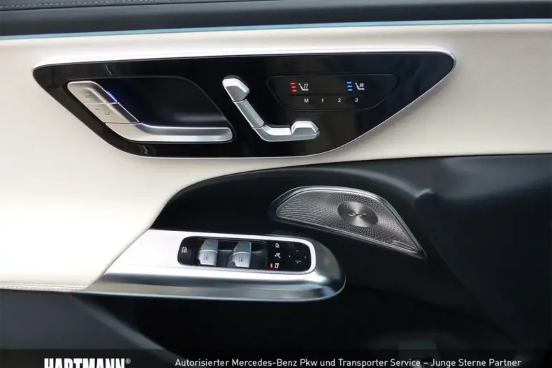 Mercedes-Benz E 300 din 2024 cu 12.248 km - oferta MER108566 - foto 11