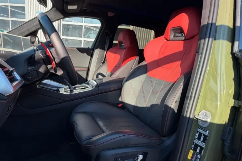 BMW XM din 2024 cu 2.999 km - oferta BMW108567 - foto 8