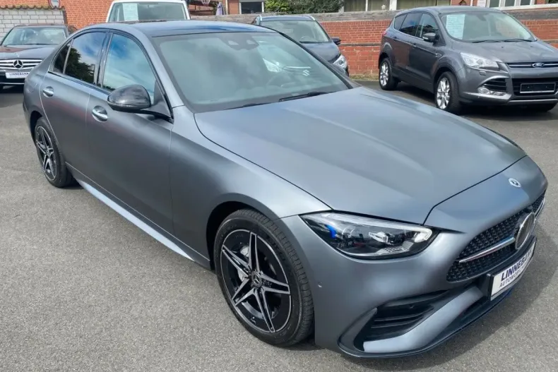 Mercedes-Benz C 300 din 2023 cu 52.000 km - oferta MER108575 - foto 1