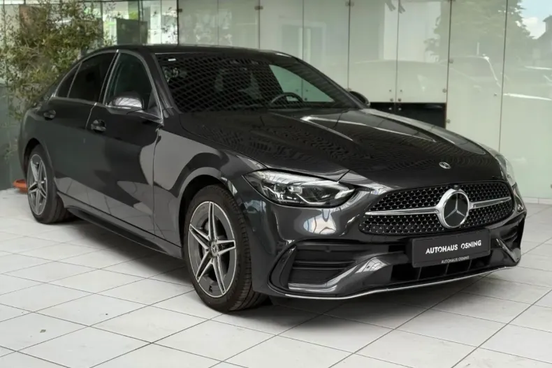 Mercedes-Benz C 300 din 2024 cu 25.900 km - oferta MER108577 - foto 1