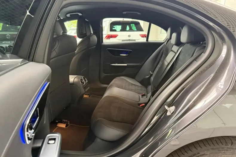 Mercedes-Benz C 300 din 2024 cu 25.900 km - oferta MER108577 - foto 13
