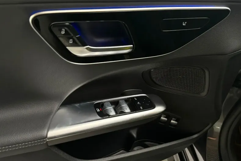 Mercedes-Benz C 300 din 2024 cu 25.900 km - oferta MER108577 - foto 22