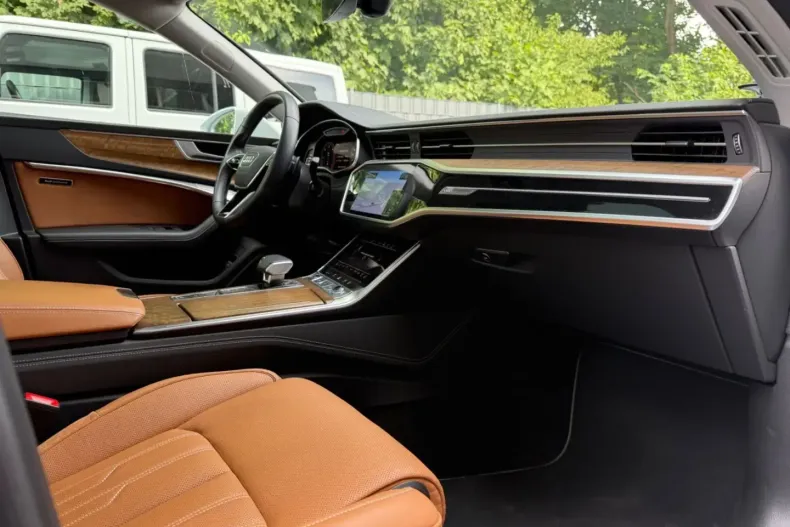 Audi A7 din 2022 cu 50.210 km - oferta AUD108579 - foto 22