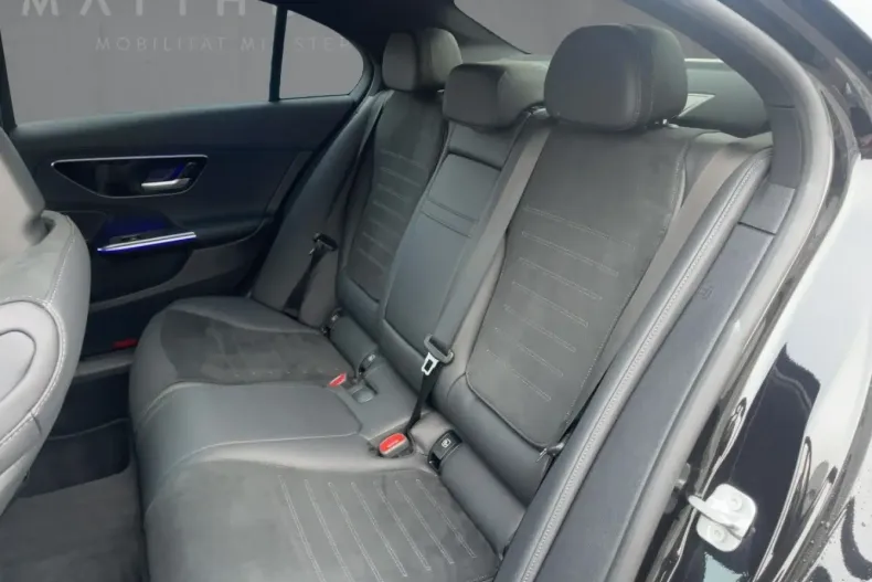 Mercedes-Benz C 300 din 2024 cu 25.899 km - oferta MER108580 - foto 8