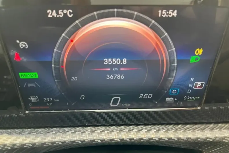 Mercedes-Benz CLA 250 din 2021 cu 36.786 km - oferta MER108589 - foto 9