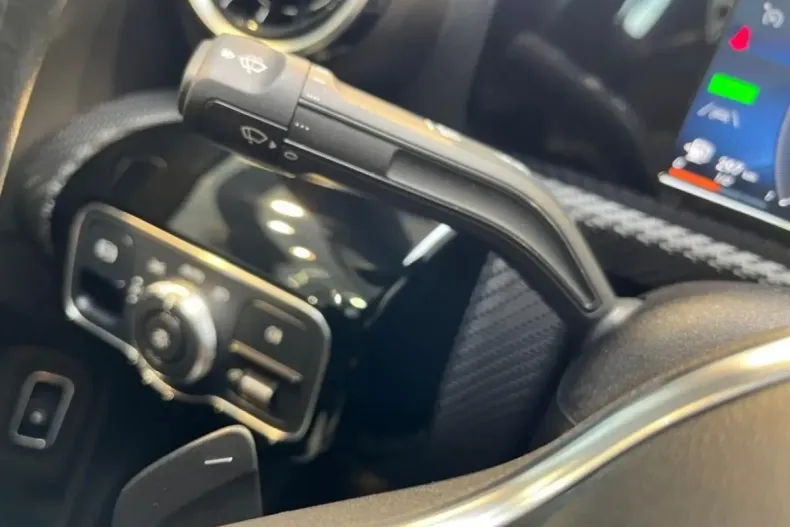 Mercedes-Benz CLA 250 din 2021 cu 36.786 km - oferta MER108589 - foto 16