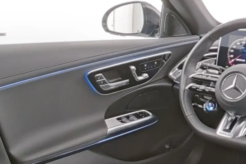 Mercedes-Benz E 53 AMG din 2024 cu 5.758 km - oferta MER108598 - foto 8