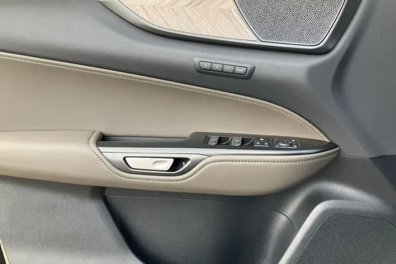 Lexus NX 350h din 2024 cu 13.812 km - oferta LEX108605 - foto 14