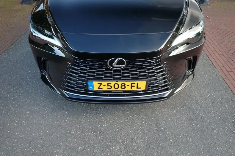 Lexus RX 450 din 2024 cu 44.260 km - oferta LEX108610 - foto 3