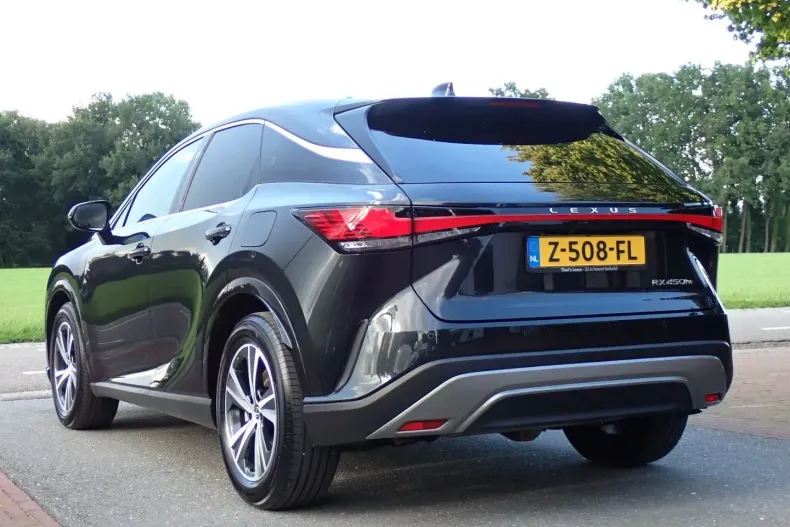 Lexus RX 450 din 2024 cu 44.260 km - oferta LEX108610 - foto 4