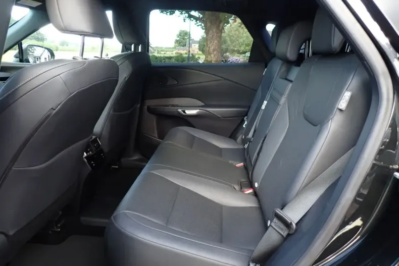 Lexus RX 450 din 2024 cu 44.260 km - oferta LEX108610 - foto 7