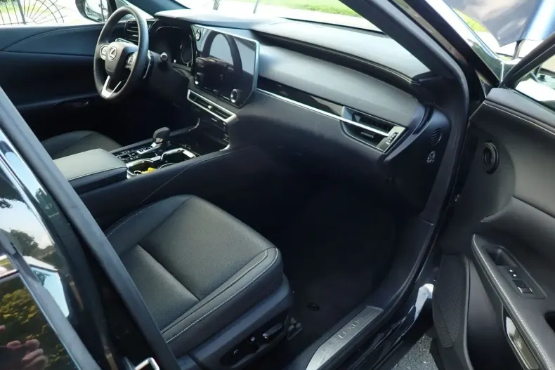 Lexus RX 450 din 2024 cu 44.260 km - oferta LEX108610 - foto 12