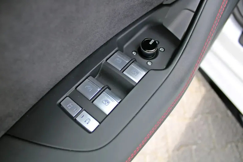 Audi RS7 din 2023 cu 30.590 km - oferta AUD108619 - foto 7