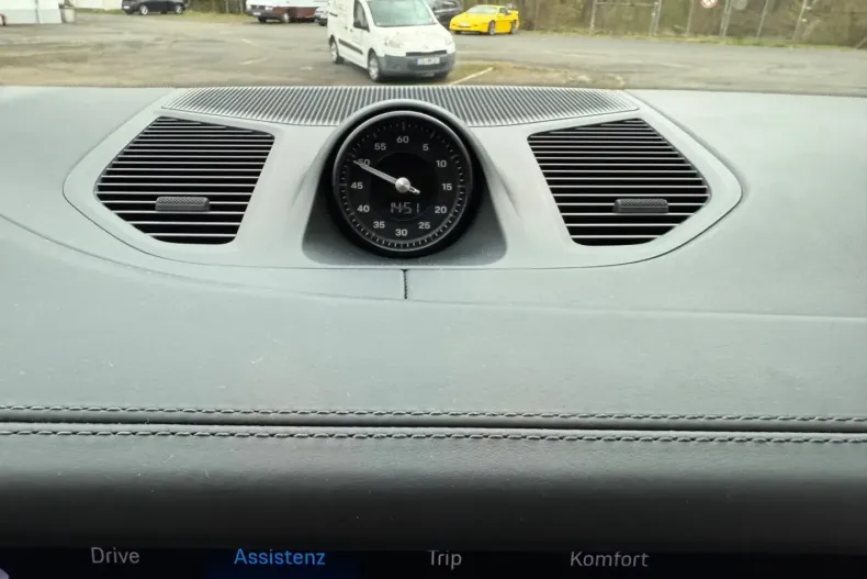 Porsche Cayenne din 2024 cu 8.300 km - oferta POR108652 - foto 8