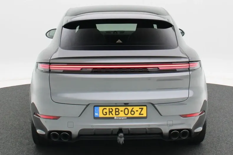 Porsche Cayenne din 2024 cu 24.707 km - oferta POR108654 - foto 5