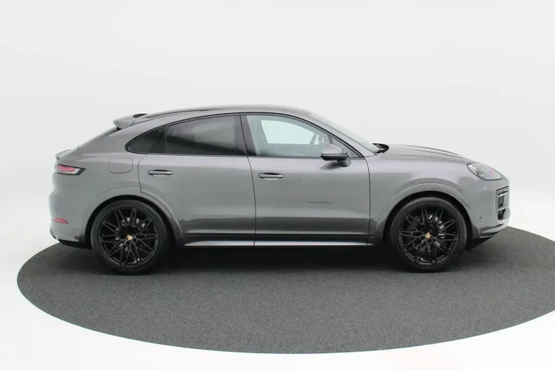 Porsche Cayenne din 2024 cu 24.707 km - oferta POR108654 - foto 6