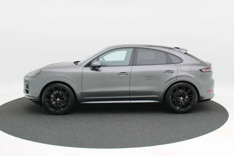 Porsche Cayenne din 2024 cu 24.707 km - oferta POR108654 - foto 7