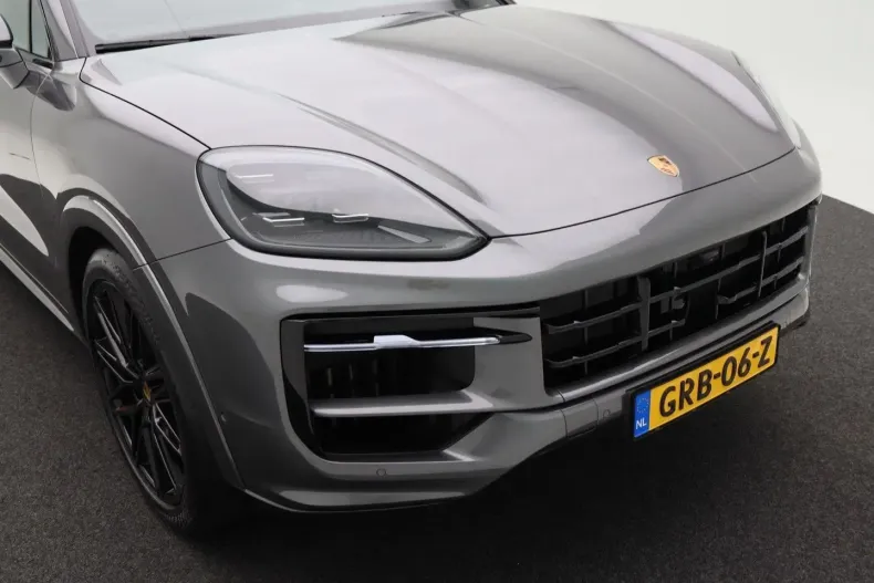 Porsche Cayenne din 2024 cu 24.707 km - oferta POR108654 - foto 11