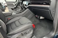 Volkswagen Touareg din 2024 cu 4.644 km - oferta VOL108659 - foto 14