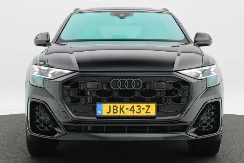 Audi Q8 din 2024 cu 18.914 km - oferta AUD108660 - foto 4