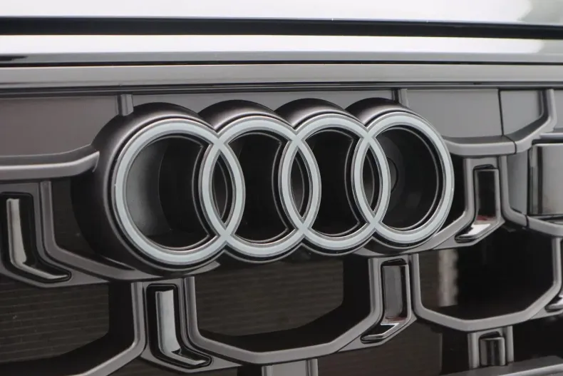 Audi Q8 din 2024 cu 18.914 km - oferta AUD108660 - foto 9