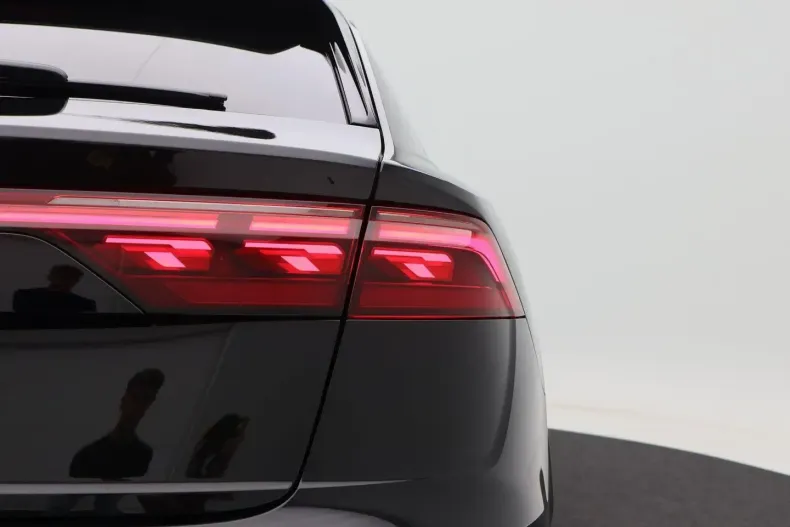 Audi Q8 din 2024 cu 18.914 km - oferta AUD108660 - foto 15