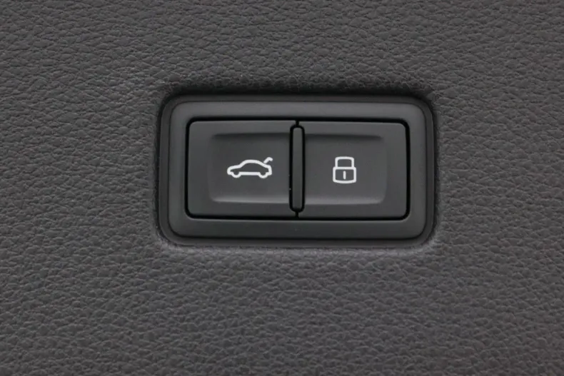 Audi Q8 din 2024 cu 18.914 km - oferta AUD108660 - foto 21