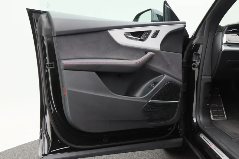 Audi Q8 din 2024 cu 18.914 km - oferta AUD108660 - foto 22