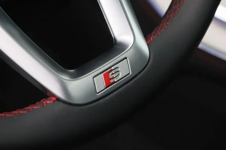 Audi Q8 din 2024 cu 18.914 km - oferta AUD108660 - foto 30