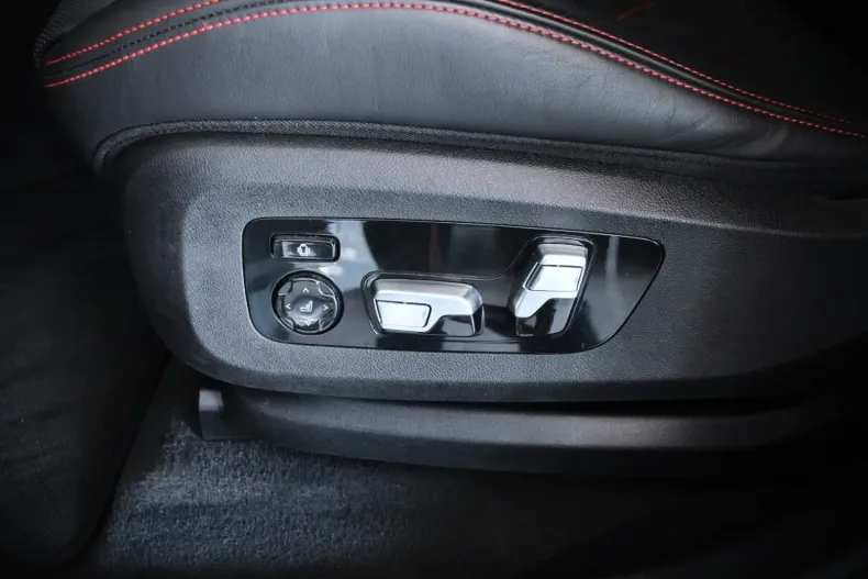 BMW XM din 2024 cu 23.493 km - oferta BMW108667 - foto 39