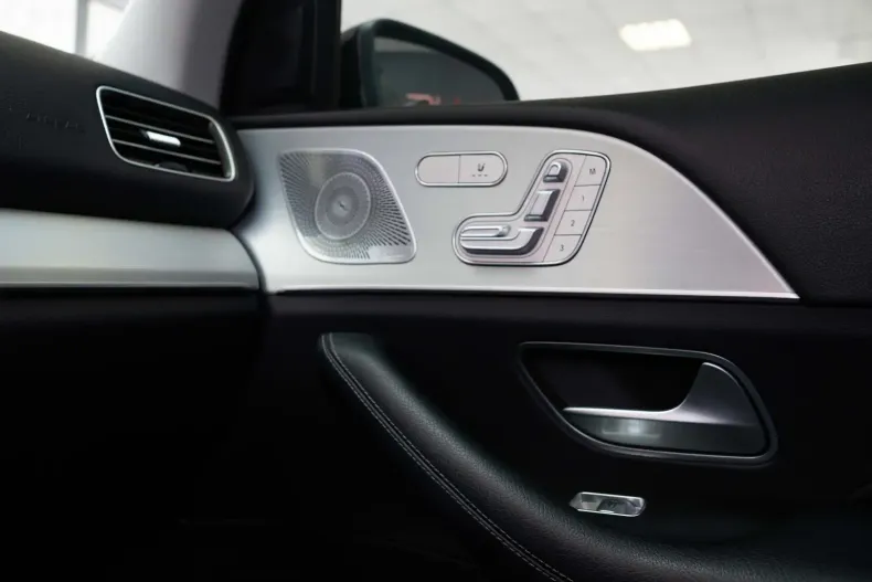 Mercedes-Benz GLE 300 din 2020 cu 81.867 km - oferta MER108673 - foto 23