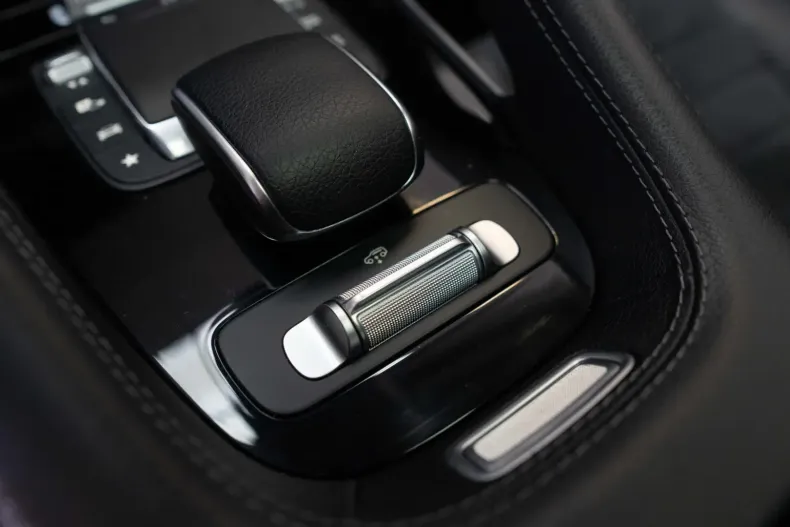 Mercedes-Benz GLE 300 din 2020 cu 81.867 km - oferta MER108673 - foto 25