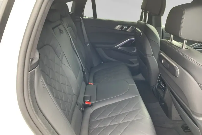 BMW X6 M60 din 2024 cu 23.988 km - oferta BMW108678 - foto 14