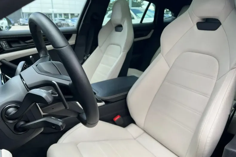 Porsche Panamera din 2024 cu 18.600 km - oferta POR108692 - foto 11